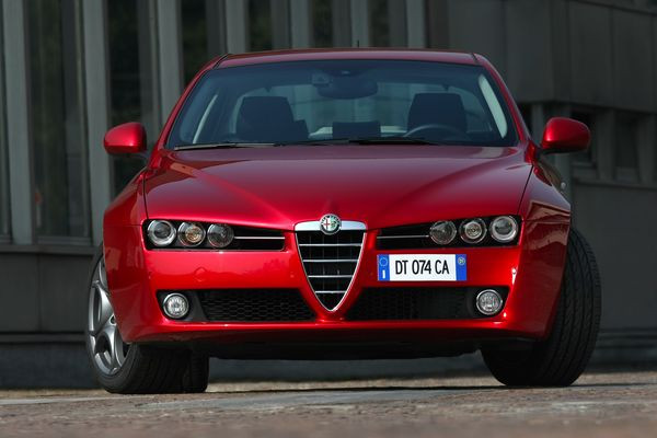 L’Alfa Romeo 159 s’offre 2 nouveaux moteurs