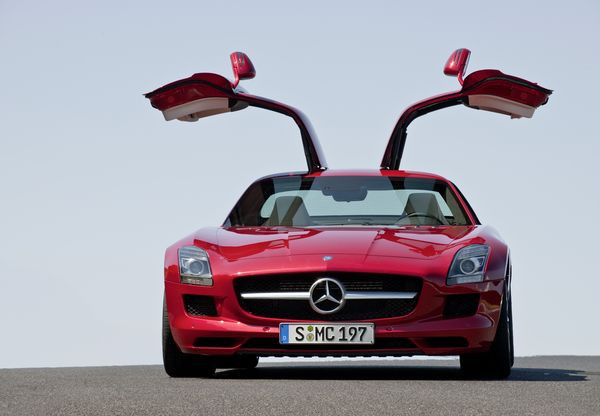 Première mondiale au salon de Francfort pour la Mercedes SLS