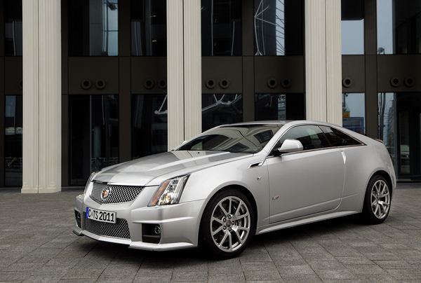 Cadillac présente son nouveau Coupé CTS-V à Paris