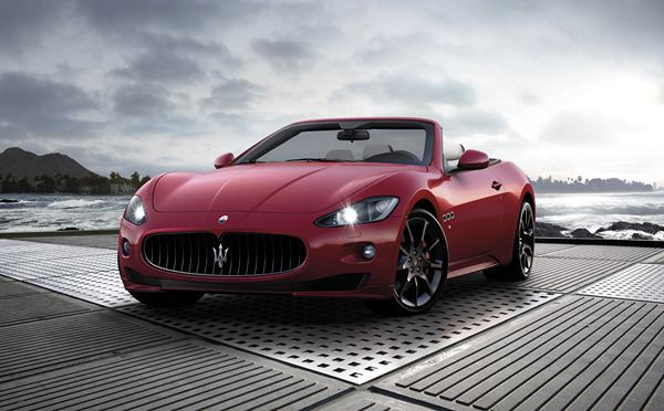La Maserati GranCabrio se décline en mode Sport