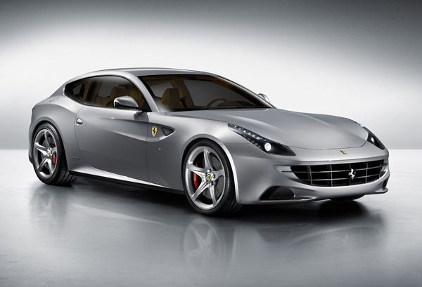 La nouvelle Ferrari Four se dévoile au salon de Genève