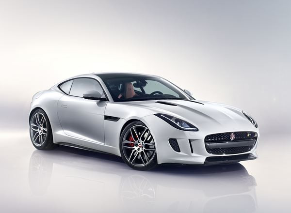 La Jaguar F-Type se dévoile en coupé
