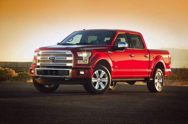 Ford dévoile le nouveau pickup F-150 au salon de Détroit