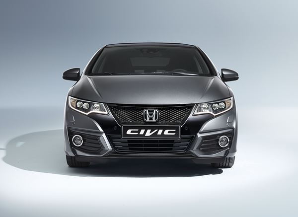 La Honda Civic bénéficie d'un nouveau dessin de la face avant