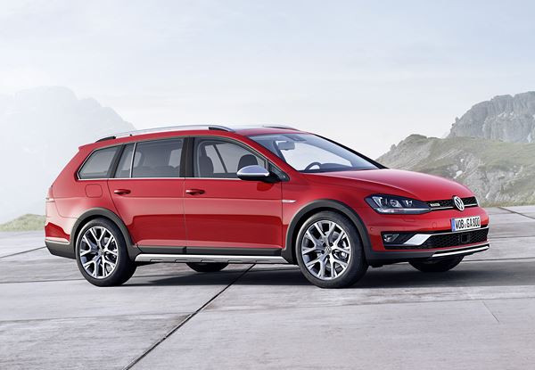 La Volkswagen Golf Alltrack prend un accent crossover entre break et SUV