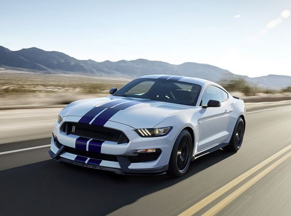 Ford dévoile la Mustang Shelby GT350 à Los Angeles