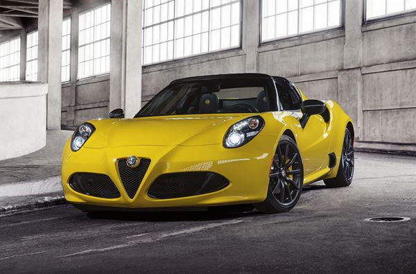 La nouvelle Alfa Romeo 4C Spider se dévoile à Détroit