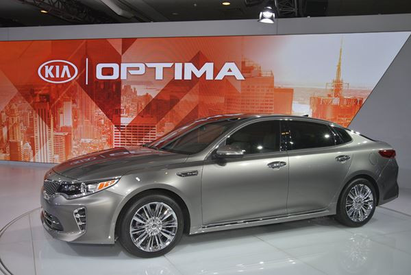 La nouvelle berline Kia Optima fait ses débuts au salon de New York