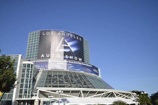 Dans les allées du salon automobile international 2015 de Los Angeles