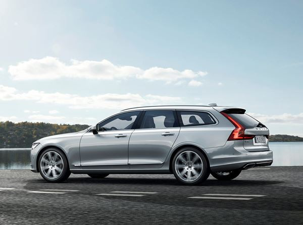 Le break Volvo V90 franchit un cap en terme d’esthétique