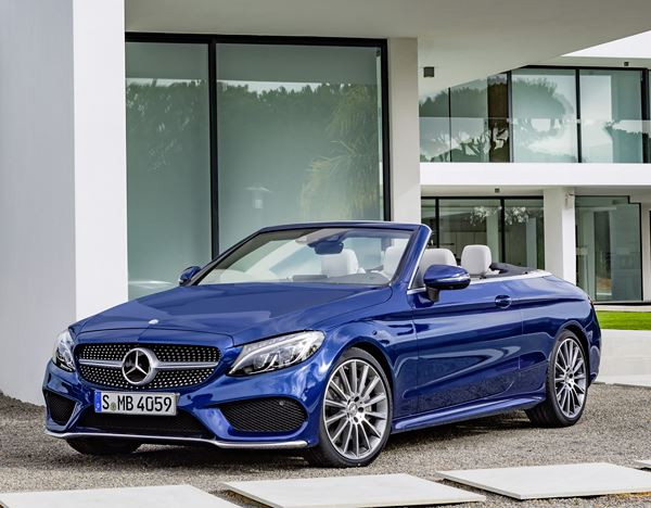 La Mercedes Classe C Cabriolet ouvre la saison estivale