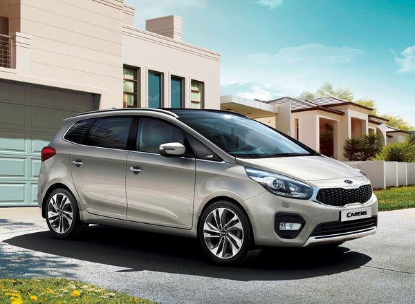 Le monospace Kia Carens s'offre un restylage extérieur et intérieur