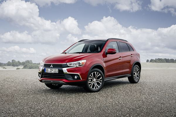 Le SUV compact Mitsubishi ASX s'offre une nouvelle face avant « Dynamic Shield »