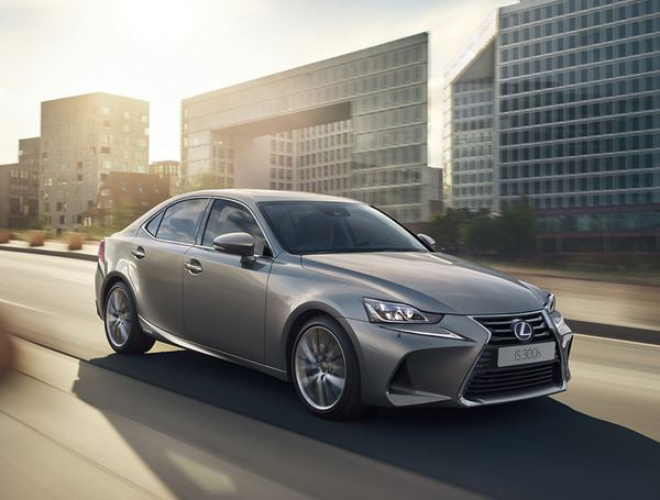 La Lexus IS s'offre des évolutions de style