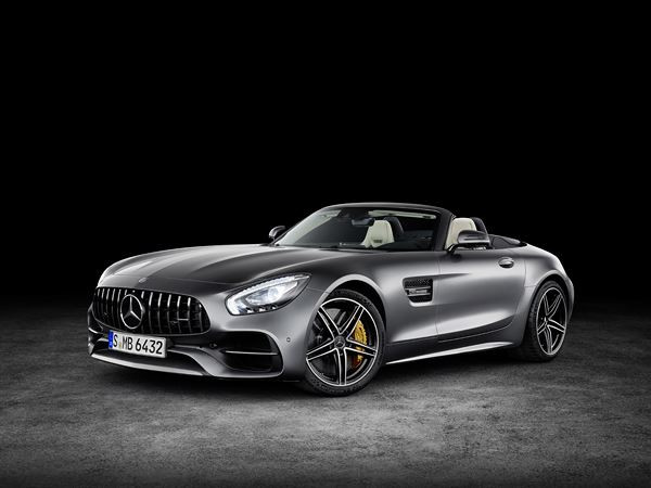 La Mercedes-AMG GT se décline en mode cabriolet