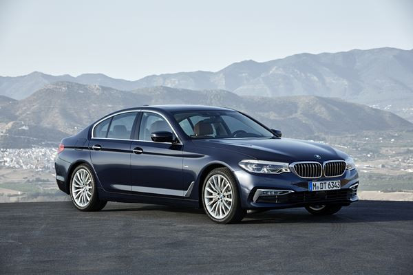 La nouvelle BMW Série 5 fait le plein de systèmes d’aide à la conduite
