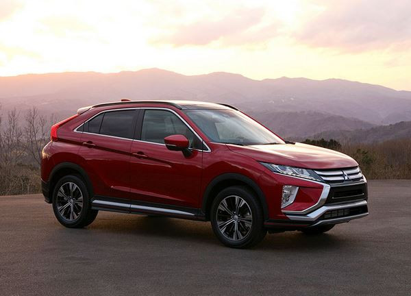 Le SUV compact Mitsubishi Eclipse Cross arbore un profil de coupé
