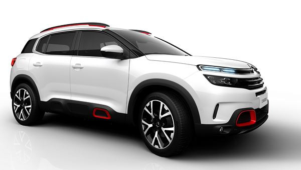 Le SUV Citroën C5 Aircross affiche des volumes fluides et musclés