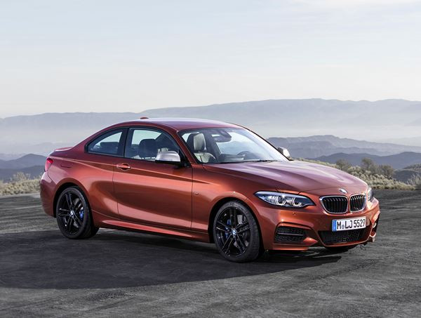 La BMW Série 2 Coupé reçoit des phares bi-LEDs