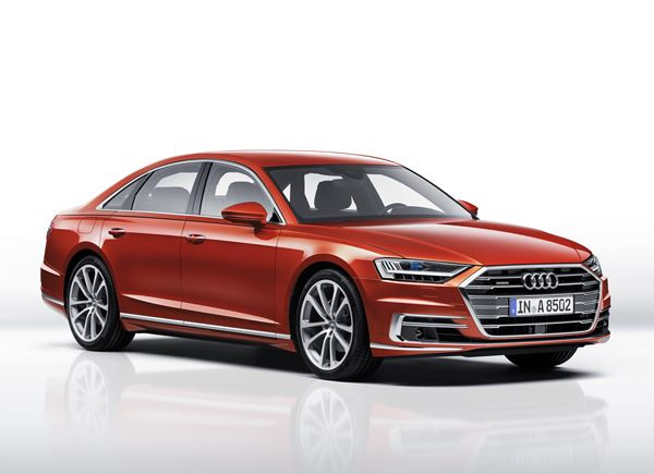 La berline de luxe Audi A8 embarque des fonctions de conduite autonome