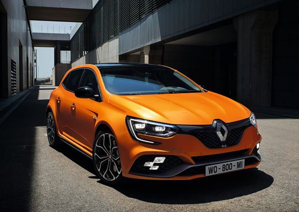 La Renault Mégane R.S. est dotée du système 4Control à quatre roues directrices
