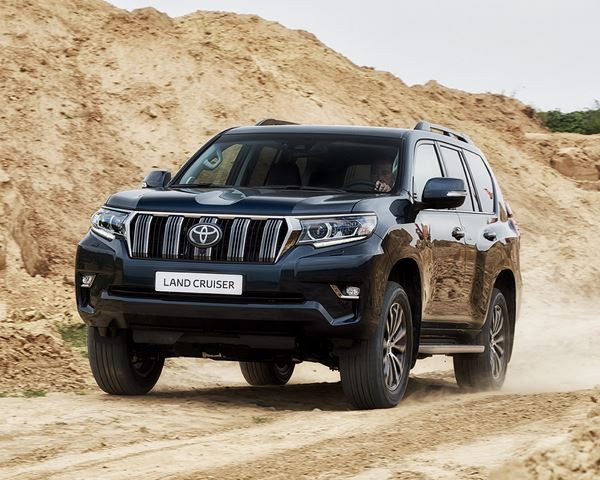 Le Toyota Land Cruiser s'offre un restylage