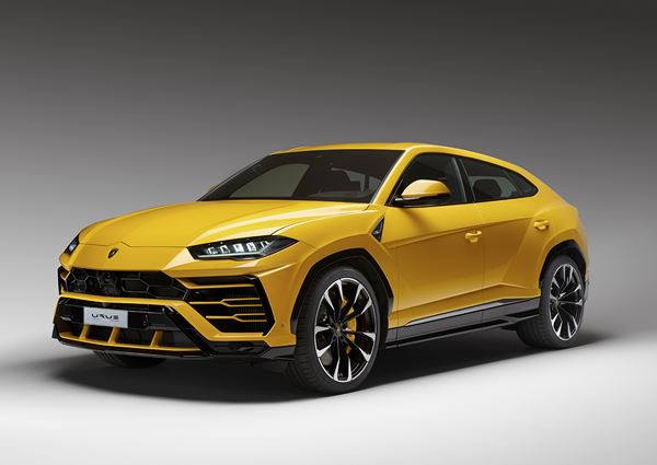 Le SUV Lamborghini Urus affiche des performances de supersportive