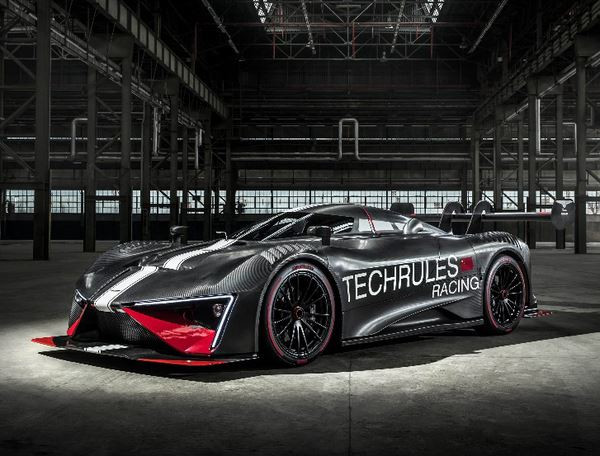 La supercar hybride Techrules Ren RS développe une puissance de 1 287 ch