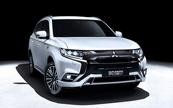 Le SUV Mitsubishi Outlander PHEV reçoit un groupe propulseur repensé