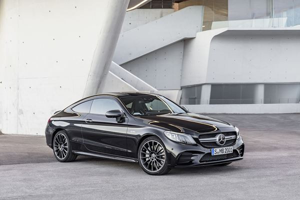 La Mercedes Classe C Coupé s’offre de nouveaux blocs optiques