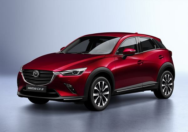 Le Mazda CX-3 2018 affiche une calandre entièrement redessinée