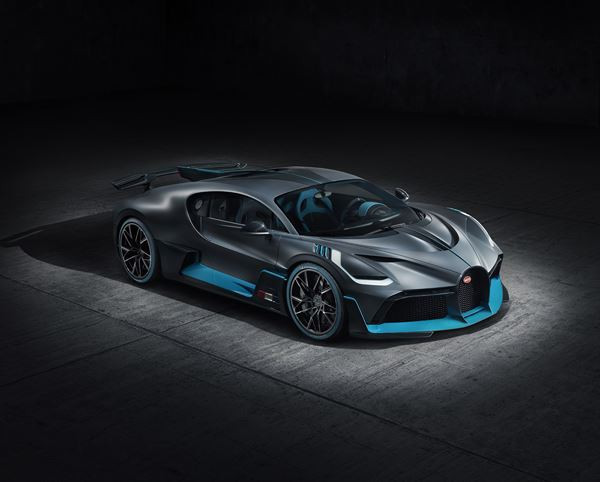 La supersportive Bugatti Divo est faite pour avaler les virages