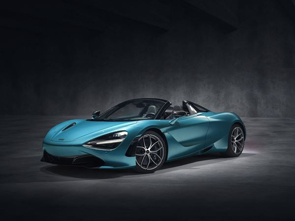 La supercar décapotable McLaren 720S Spider embarque un V8 biturbo de 720 ch