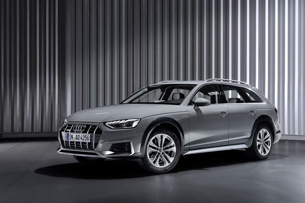 L'Audi A4 allroad quattro restylée affiche la nouvelle identité stylistique Audi