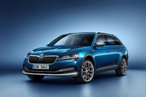 La Skoda Superb Combi se décline en version off-road Scout