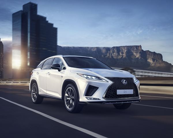 Le SUV Lexus RX revisité affiche une allure puissante et sportive