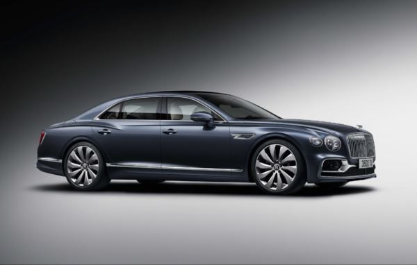 La Bentley Flying Spur revendique l’agilité d’une berline et le raffinement d’une limousine