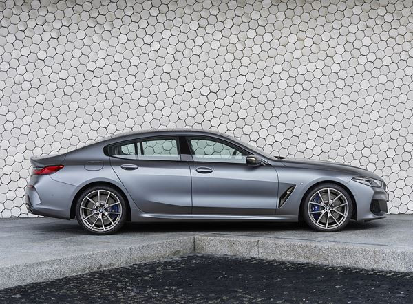 La BMW Série 8 Gran Coupé affiche une silhouette affirmée