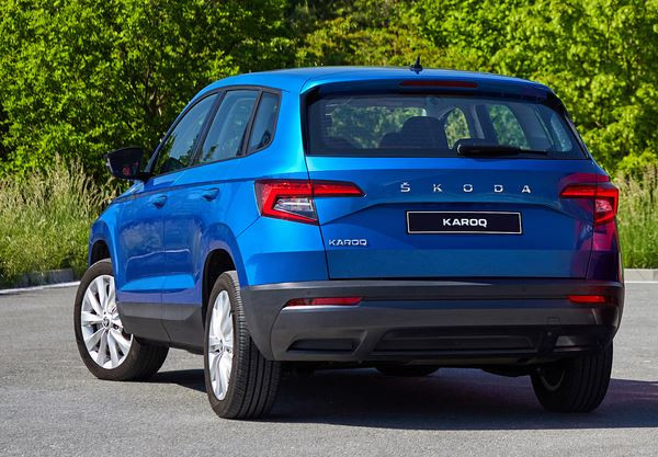 Le Skoda Karoq reçoit de très légères évolutions visuelles et technologiques