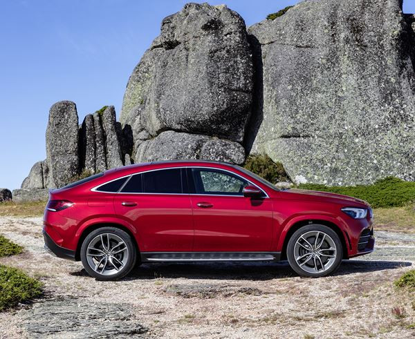 Le Mercedes GLE Coupé affiche des proportions musclées
