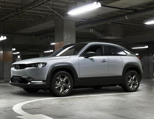 Le Mazda MX-30 électrique revendique une excellente dynamique de conduite