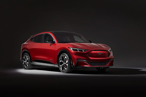 Le SUV Ford Mustang Mach-E entre dans l'ère électrique