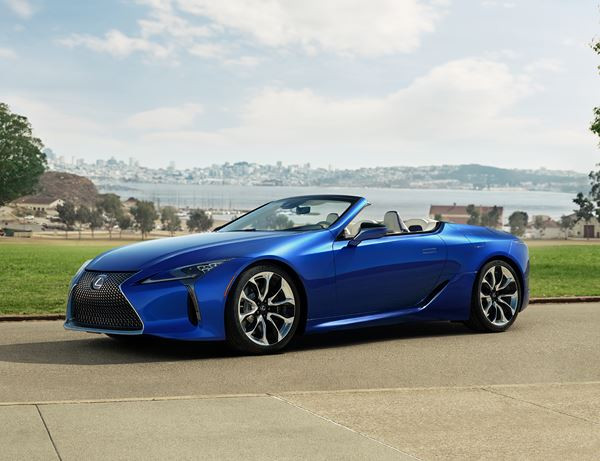 Le coupé porte-drapeau Lexus LC se décline en version cabriolet décapotable