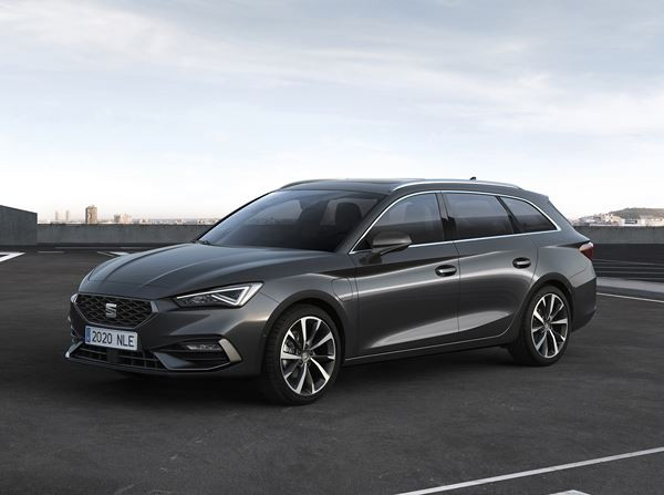 Le break Seat Leon Sportstourer adopte des lignes plus affirmées