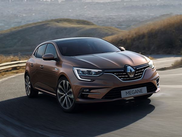 La berline compacte Renault Mégane restylée reçoit des projecteurs LED