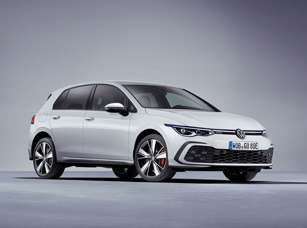 La compacte hybride rechargeable Volkswagen Golf GTE débite 245 ch et 400 Nm