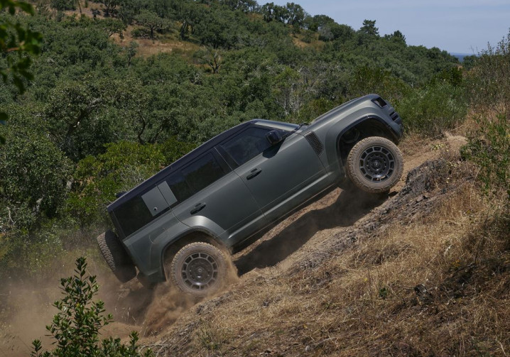Le tout-terrain haute performance Defender Octa embarque un V8 bi-turbo de 635 ch
