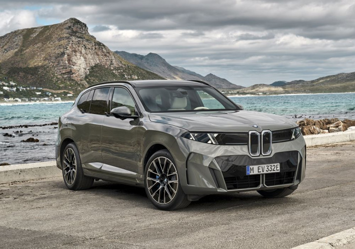 La BMW iX5 électrique bénéficie de cellules cylindriques d'une hauteur de 120 millimètres