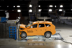 Le « Volvo Cars Safety Centre » réalise 400 crashs tests par an
