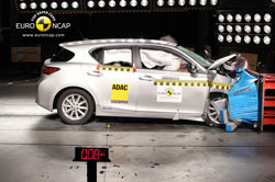 La Lexus CT hybride obtient 5 étoiles à l’Euro NCAP